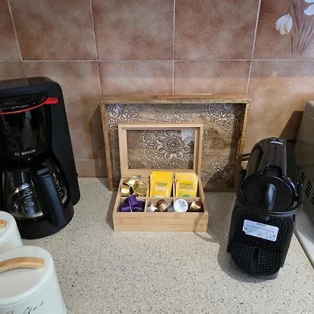 Center Luxury Spacious A&m Ii Rhodes City