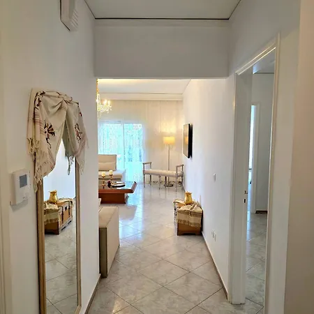 Center Luxury Spacious A&m Ii Rhodes City